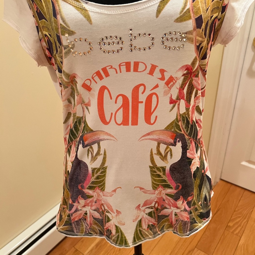 Bebe Paradise Café Graphic Tee, cute with sparkling logo Bebe in diamonds